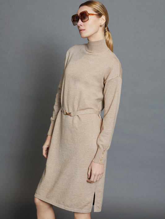 Vestido midi com botões