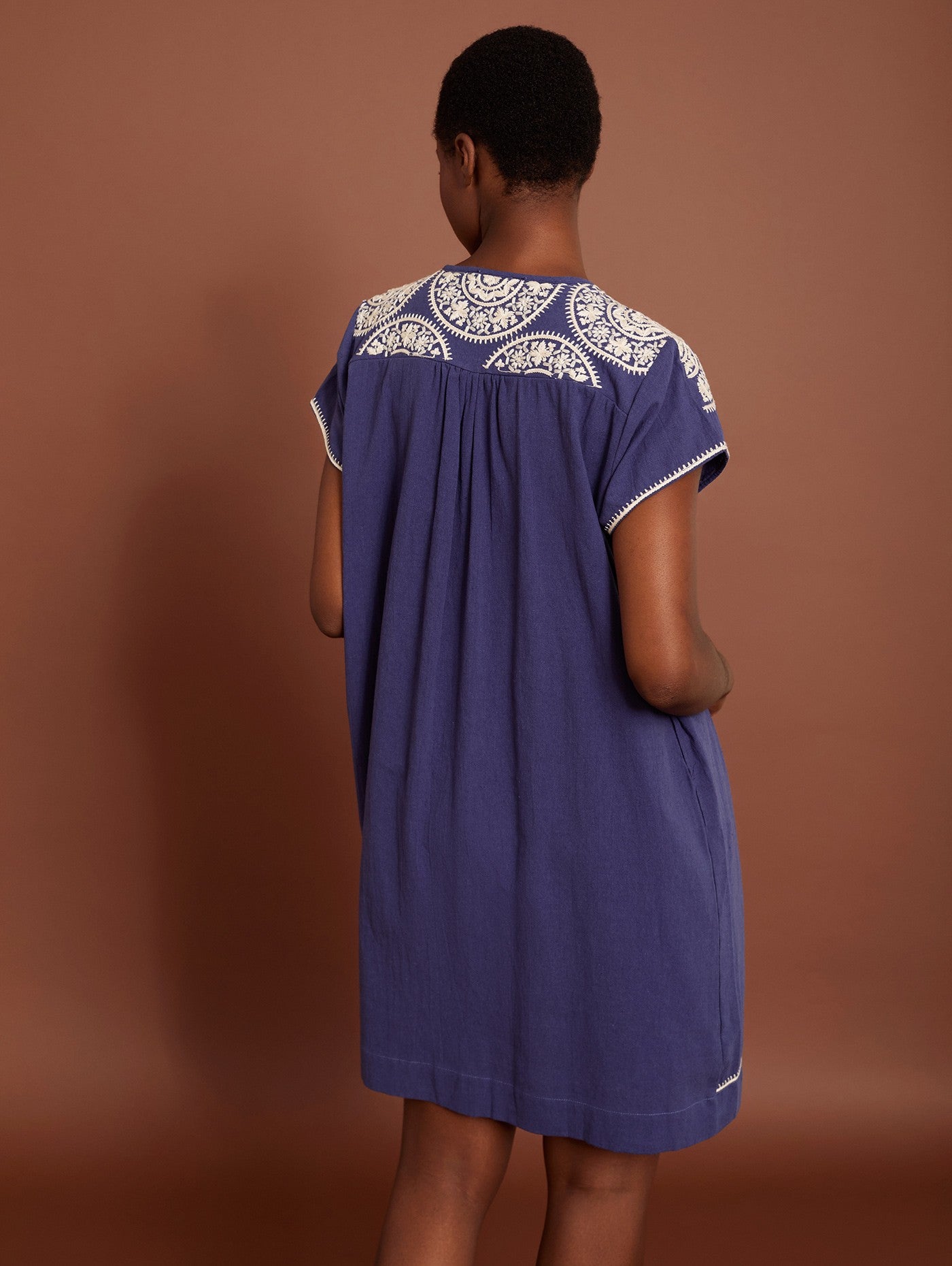 Vestido Bordado Mandala