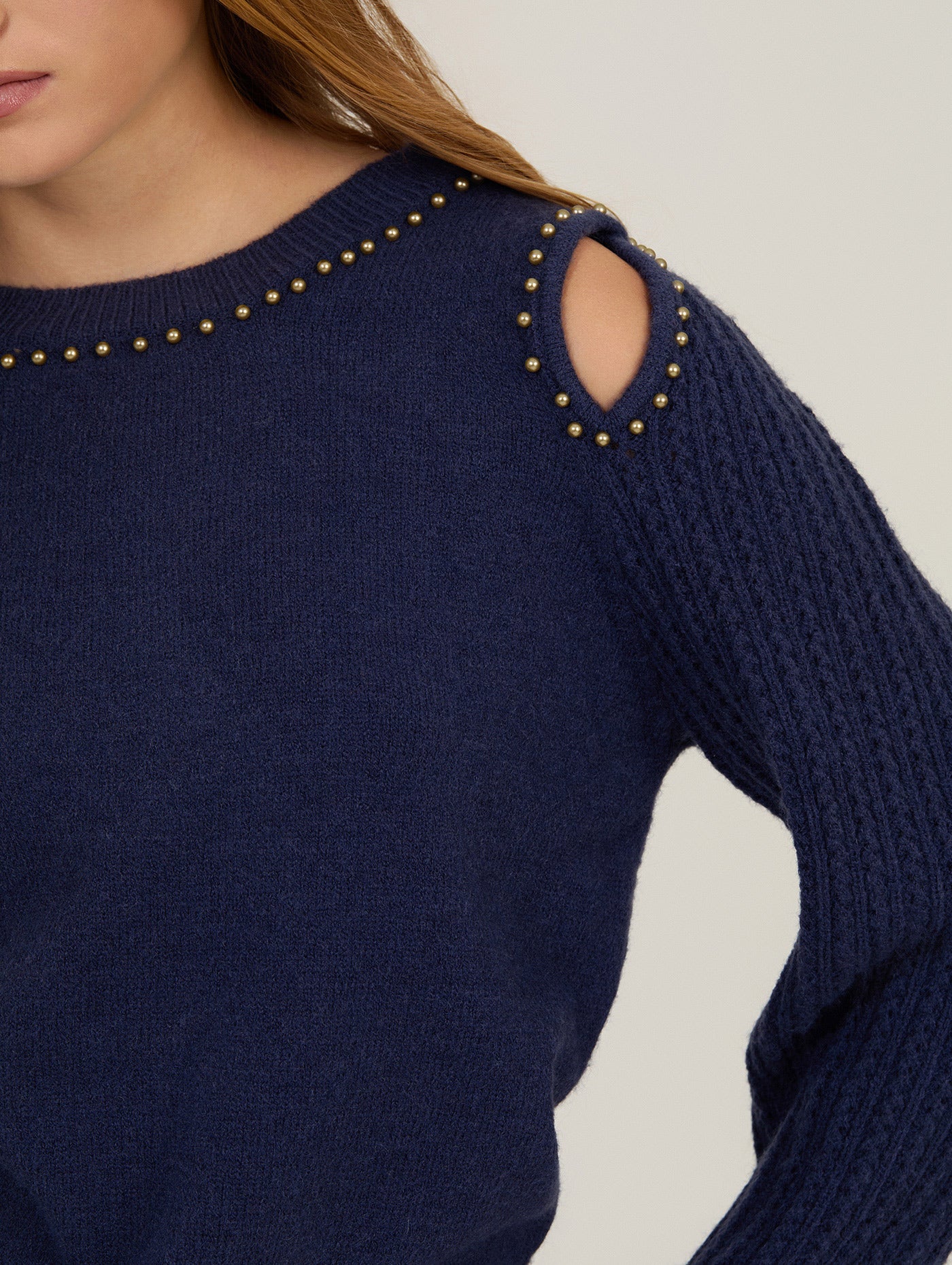 Camisola Com Contas Douradas