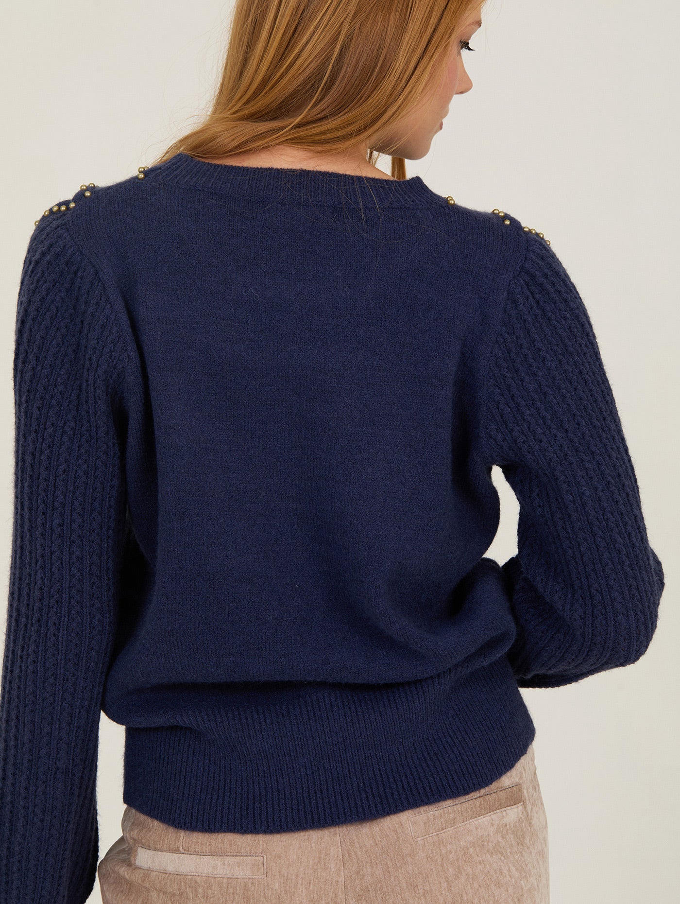 Camisola Com Contas Douradas