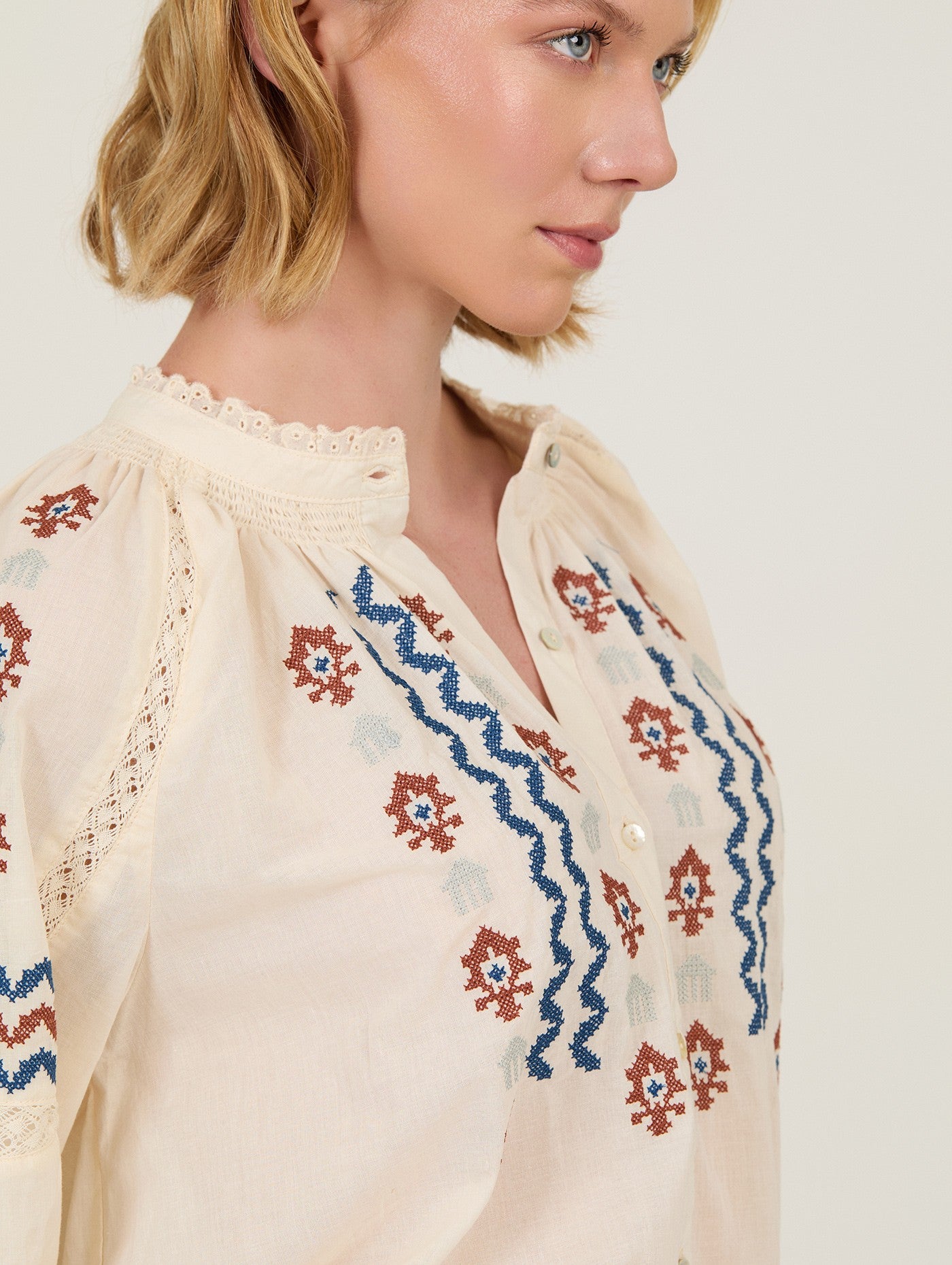 Blusa De Algodão Bordada