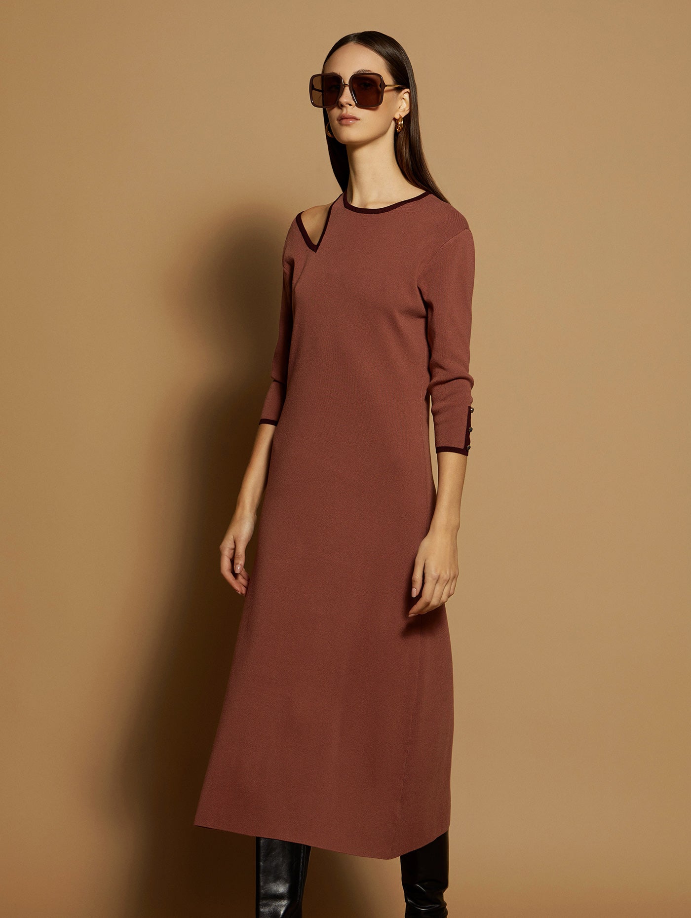 Vestido Con Escote